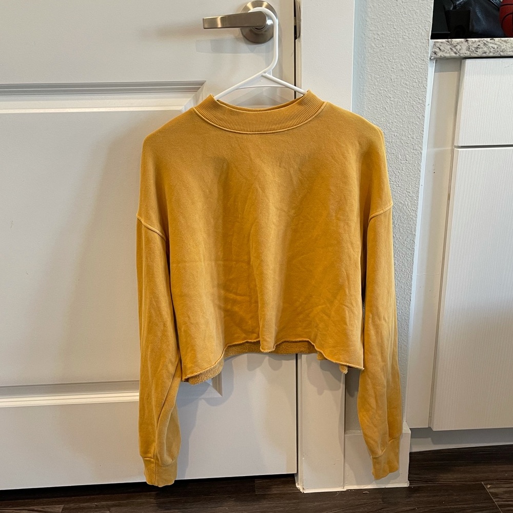 Forever 21 Cropped Turtleneck Sweatshirt